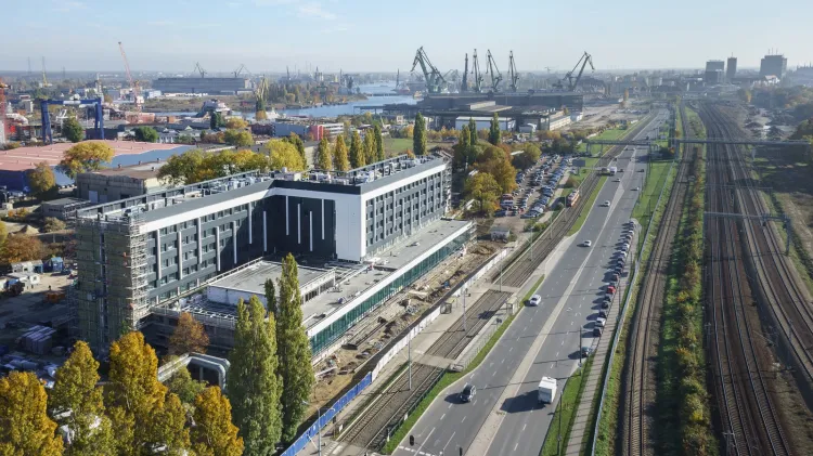 C-200 Office zostanie oddany do użytku w marcu. To jedna z pierwszych takich modernizacji na terenach postoczniowych w Gdańsku. 