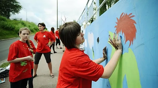 Uczniowie gdańskich szkół będą malowac murale do 23 czerwca. Najlepsza zostanie przeniesiona na miejskie tramwaje lub SKMkę.