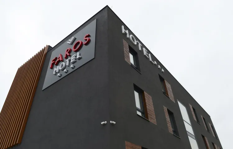 Hotel Faros przy ul. Słowackiego jest pierwszym nowym hotelem oddanym w tym roku. Obiekt przyjął już pierwszych gości, chociaż oficjalne otwarcie jeszcze nie nastąpiło.   