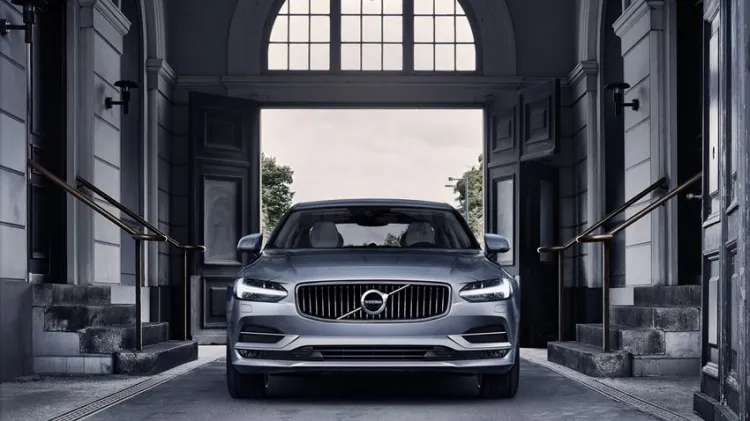 Volvo idzie za ciosem. Po premierze doskonałego modelu XC90, przyszedł czas na luksusowego sedana. 