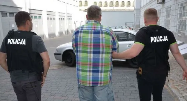 Po aresztowaniu Tomasza Wojaczka zmieniono uchwałę Rady Miasta, która sprecyzowała zasady odwołań oraz ograniczyła możliwość przyznawania darmowych abonamentów dla urzędników.
