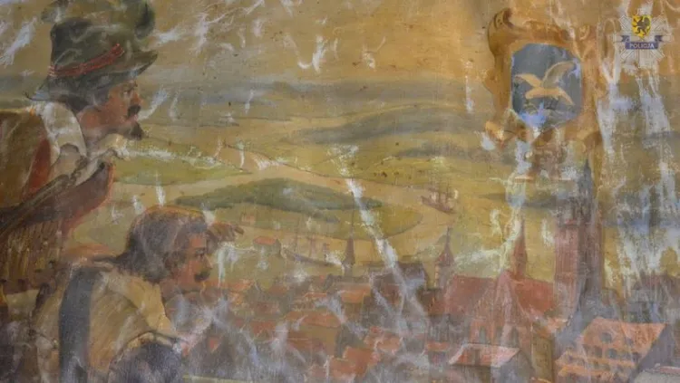 Malowidła odzyskano w jednym z gdyńskich antykwariatów.
