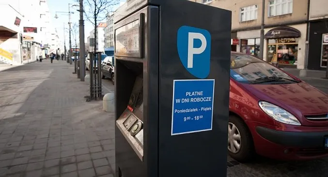 Według zeznań zwolnionych kilka dni temu pracowników Strefy Płatnego Parkowania w Gdyni, o liście zastrzeżonych samochodów, których właścicielom nie można wystawiać mandatów od lat wiedzieli wszyscy pracownicy strefy.