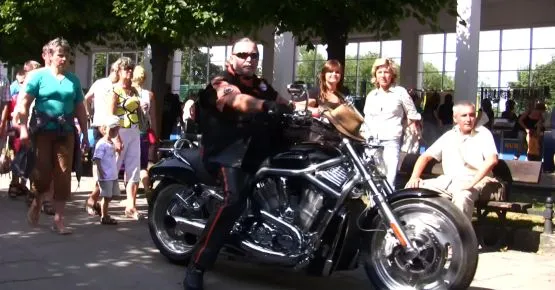 Ten fan motocykli przyjechał na sopocką imprezę z Belgii.