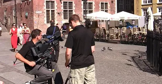 Filmowcy zaczęli kręcić pierwsze kadry w czwartek nad ranem na Głównym Mieście w Gdańsku.
