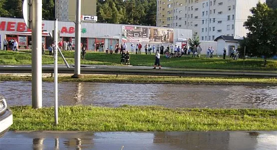 Awaria wodociągu na ul. Morskiej w Gdyni.