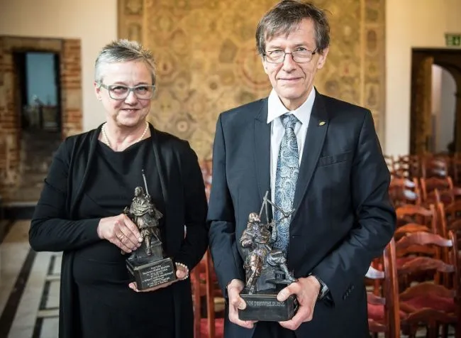 Dr hab. Danuta Popinigis oraz prof. dr hab. Marek Żukowski to tegoroczni laureaci gdańskiej, naukowej nagrody im. Jana Heweliusza. 