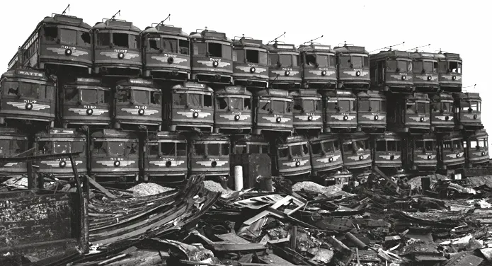 Tramwaje obszaru Wielkiego Los Angeles czekające na kasację w 1956 r.