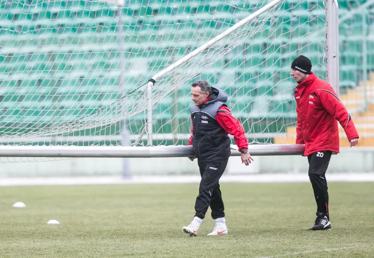 W ostatnich dniach przed inauguracją ekstraklasy trener Piotr Nowak (pierwszy z lewej) zamierzała położyć nacisk na podniesienie liczby i jakości strzałów oddawanych przez piłkarzy Lechii. 