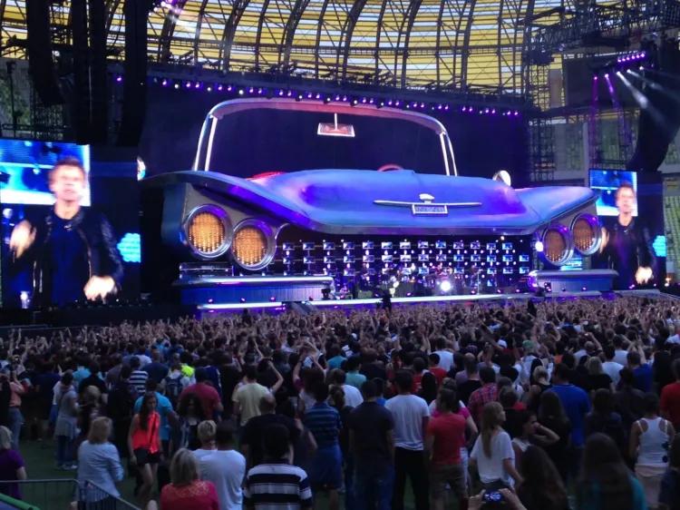 Nagłośnienie na trójmiejskich arenach często jest powodem wielu dyskusji. Na zdjęciu scena podczas koncertu Bon Jovi na PGE Arenie (obecnie Stadion Energa Gdańsk).