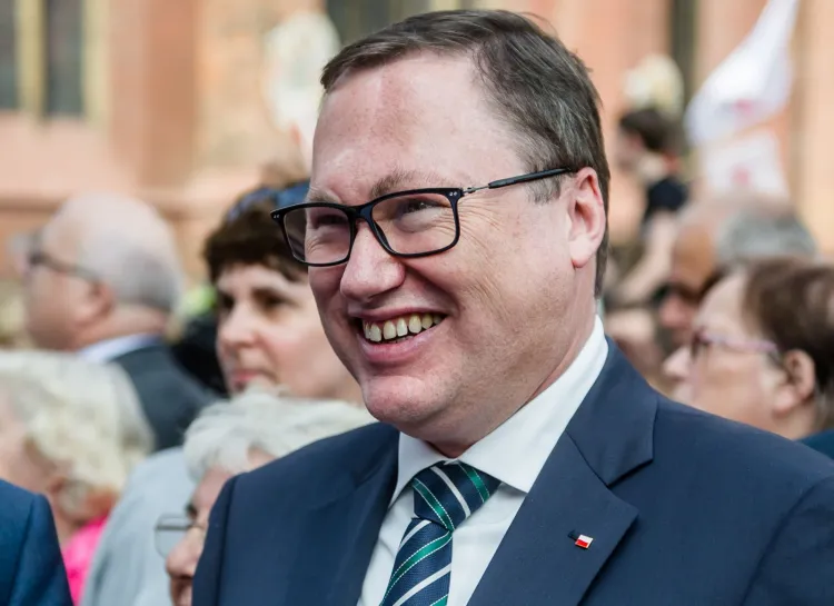 Gdańska Prokuratura Apelacyjna nie stwierdziła przestępstwa w relacjach pomiędzy polskim SKOK i luksemburską spółką senatora Grzegorza Biereckiego. 
