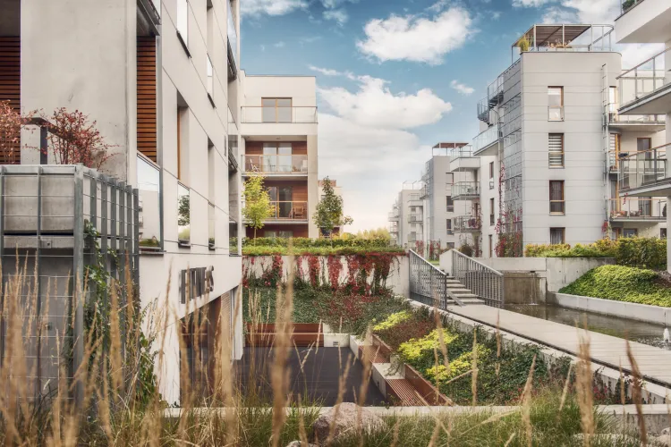 Nadmorski Dwór w Brzeźnie, który etapami oddaje do użytkowania Invest Komfort, został wybrany przez czytelników Najciekawszą inwestycją mieszkaniową w Trójmieście w 2014 roku. Która inwestycja przejmie tytuł w tym roku? 