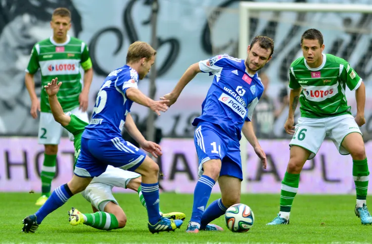 Mecz w Lubinie rozczarował. Miał być ofensywny futbol, ale żadna z drużyn nie chciała się otworzyć. Jedynego gola strzelił Łukasz Starzyński. 