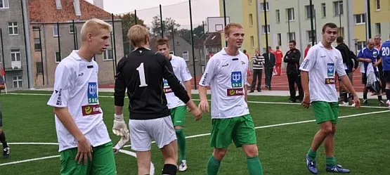 Drużyna Młodej Ekstraklasy Lechii zagrała na otwarcie nowego boiska w Kętrzynie. 
