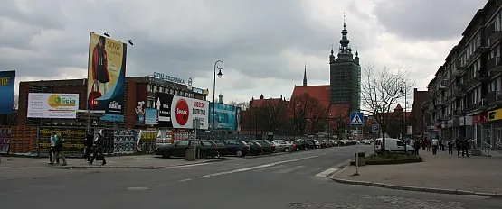 Przebudowa ulicy Rajskiej na deptak ma zmienić ją w atrakcyjny ciąg pieszo-spacerowy.