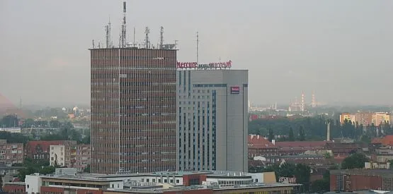 Organika Trade (stojący po lewej) jest obecnie najwyższym wieżowcem w Gdańsku. Po wprowadzeniu SLOW może się to zmienić. 