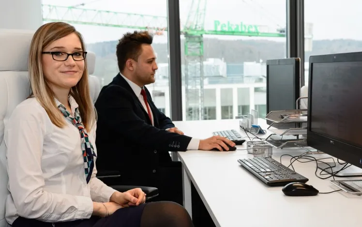 Job Office (Biuro pracy) to pomysł na zbliżenie się do pracodawców z sektora IT, BPO i SSC oraz odpowiedź na ich bieżące potrzeby rekrutacyjne. W biurze będzie dostępna dwójka doradców: Anna Hryniewicz i Krzysztof Kunicki.