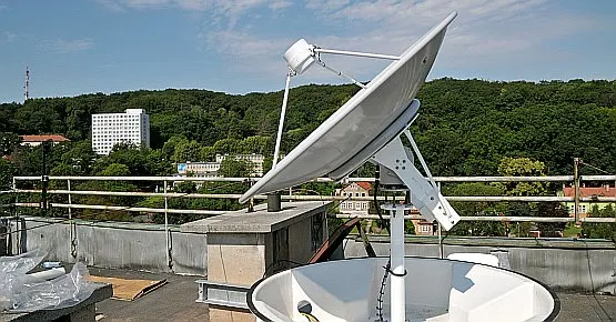 Nowoczesna stacja satelitarna stanęła na gmachu Wydziału Elektroniki, Telekomunikacji i Informatyki na Politechnice Gdańskiej.
