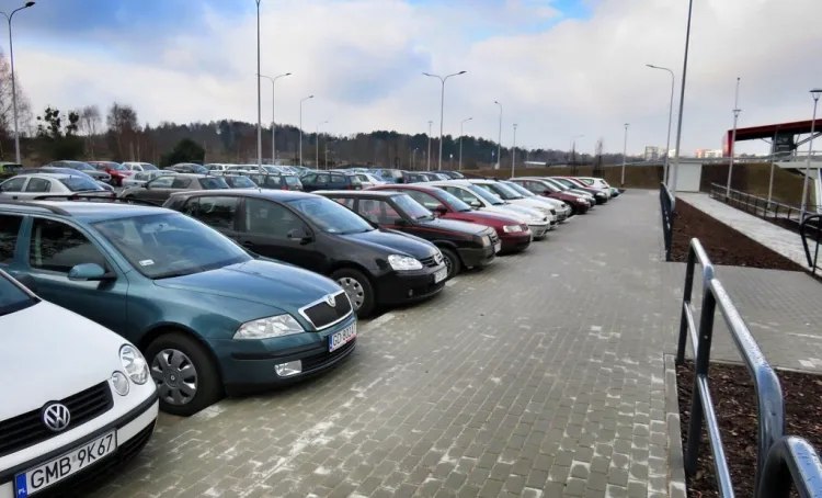Największym powodzeniem wśród kierowców cieszy się parking przy przystanku PKM Gdańsk Jasień.