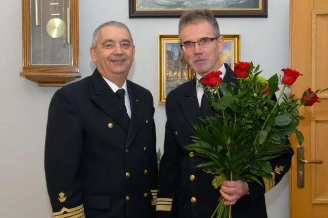 Prof. Janusz Zarębski (po prawej stronie zdjęcia) został nowym rektorem Akademii Morskiej w Gdyni.
