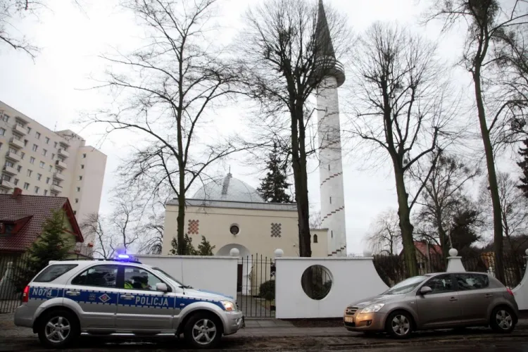 Policja nie pierwszy raz musiała interweniować w okolicy gdańskiego meczetu.