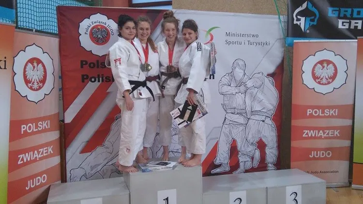 Judoczki AZS AWFiS Gdańsk wywalczyły trzy medale podczas mistrzostw Polski juniorów.
