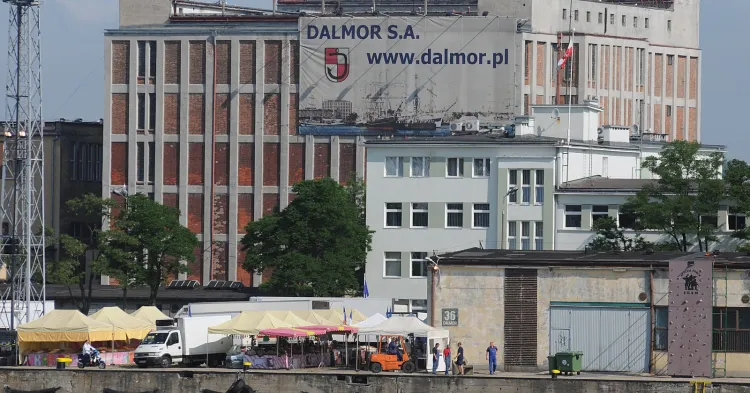 Ministerstwo Skarbu Państwa zaprosiło inwestorów do uczestnictwa w prywatyzacji kolejnych pomorskich spółek, wśród nich znajduje się także gdyński Dalmor. 