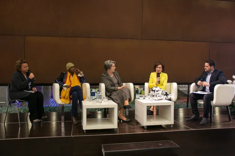 Z okazji inauguracji konkursu w ECS odbyła się debata pt. "Solidarność kobiet".