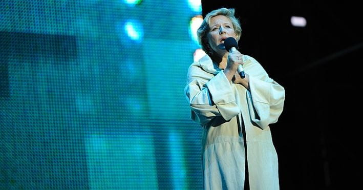 Krystyna Janda wystąpiła podczas widowiska Roberta Wilsona w Stoczni Gdańskiej. Przedstawienie "Biała bluzka" to drugie wydarzenie w ramach gdańskich obchodów 30. rocznicy Sierpnia '80 z udziałem aktorki.