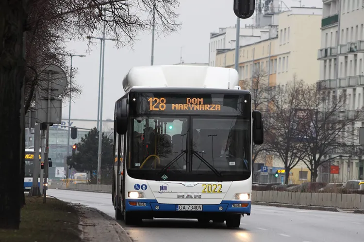 Do awantury doszło pod koniec kwietnia w autobusie linii 128.
