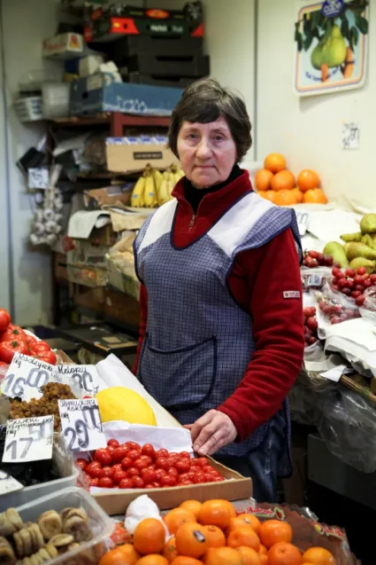 Brygida Zmysłowska handluje warzywami i owocami na gdyńskiej hali od ponad pół wieku. Zaczęła jako nastolatka.