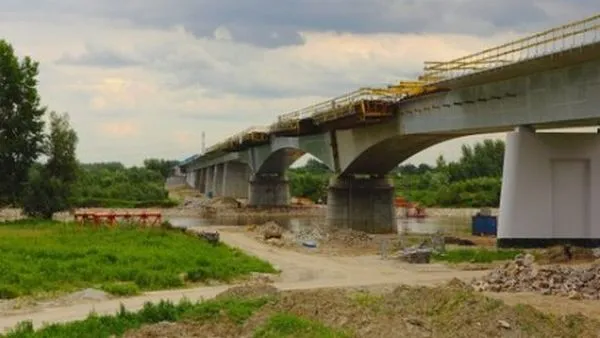 Grupa Vistal specjalizuje się w wykonywaniu konstrukcji mostowych. 
