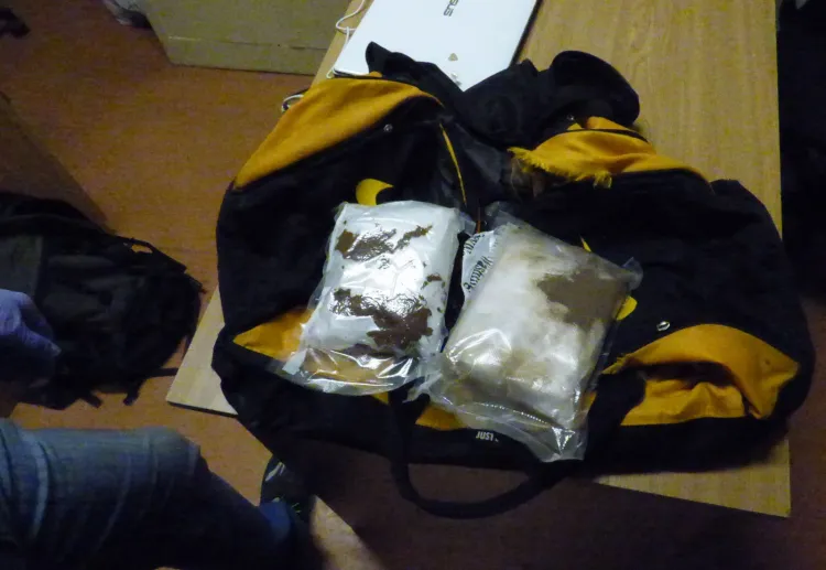 2 kg amfetaminy znaleziono w torbie podróżnej 26-letniego gdańszczanina.