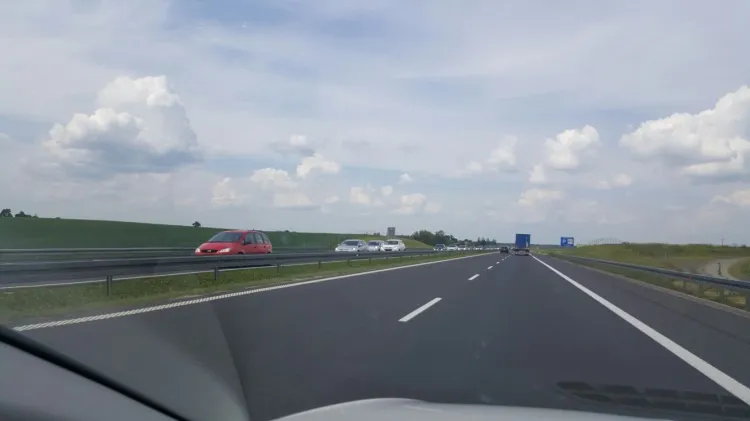 Korek na A1 w kierunku Łodzi ma 10 km.