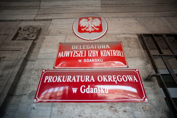 Prokuratura Okręgowa w Gdańsku przejęła kilka mniejszych postępowań i połączyła je w jedno duże śledztwo.