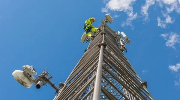 Grupa Eltel jest dostawcą usług technicznych świadczonych na rzecz operatorów infrastruktur sieciowych sieci energetycznych, telekomunikacyjnych i komunalnych. Koncern zatrudnia w sumie 9600 osób. Gdańskie centrum będzie zajmowało się m.in. obsługą procesów HR całej Grupy. 