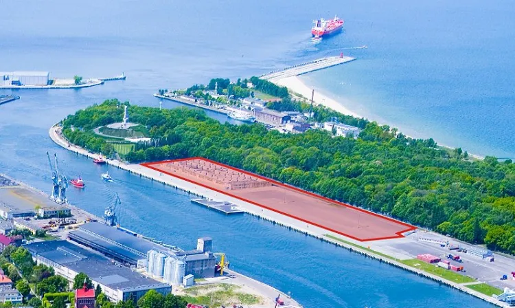 Terminal Westerplatte to w chwili obecnej doskonale skomunikowany obszar portu zarówno od strony wody, jak i lądu.