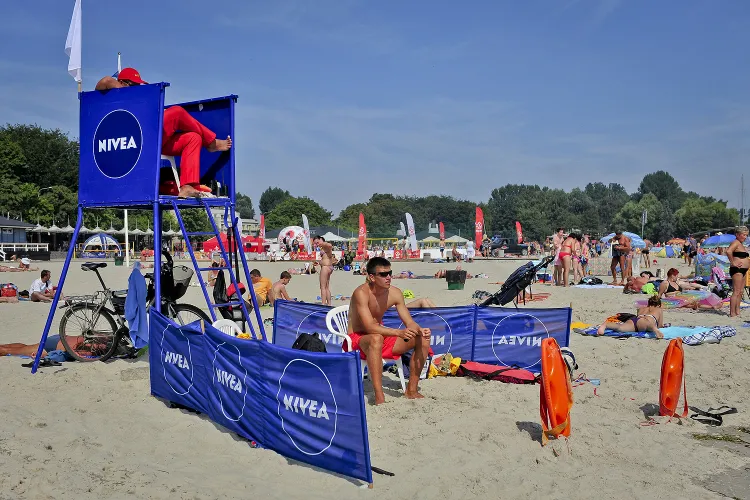 W Trójmieście ratownicy pojawią się na plażach 24 czerwca. Wyjątek stanowią okolice molo w Sopocie, gdzie można ich będzie spotkać już od czwartku.