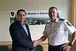 Inicjatorem nocnych patroli w parkach jest pochodzący z Przymorza miejski radny - Przemysław Ryś (z lewej), który w tej sprawie porozumiał się z komendantem Straży Miejskiej Leszkiem Walczakiem. 