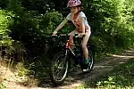 Ciekawa, kilkunastokilometrowa trasa poprowadzona wśród malowniczych pejzaży sprawiła, że pierwsza tegoroczna edycja Rodzinnego Pikniku Rowerowego cieszyła się ogromną frekwencją.