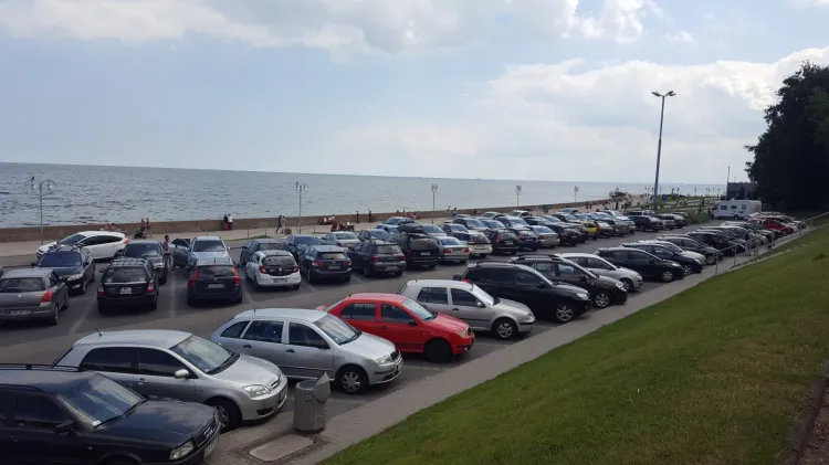 Żaden z parkingów w Trójmieście nie leży w dogodniejszym miejscu niż ten w Gdyni przy Skwerze Arki.