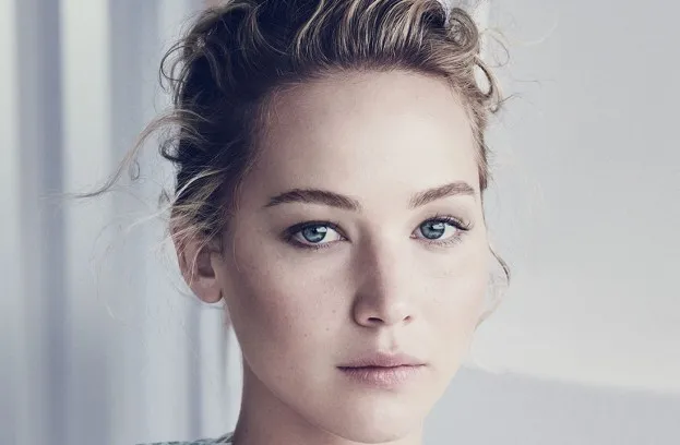 Naturalna Jennifer Lawrence w ostatnich kampaniach Diora 
