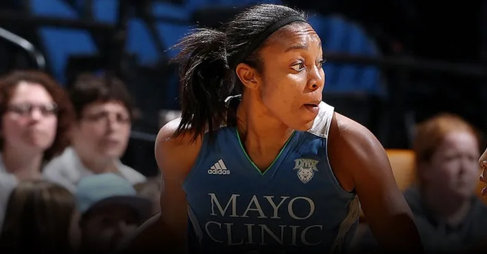 Doświadczenie Renee Montgomery uznawanej za klasową zawodniczkę WNBA ma być w nowym sezonie dużym atutem gdyńskich koszykarek, które zagrają na trzech frontach.
