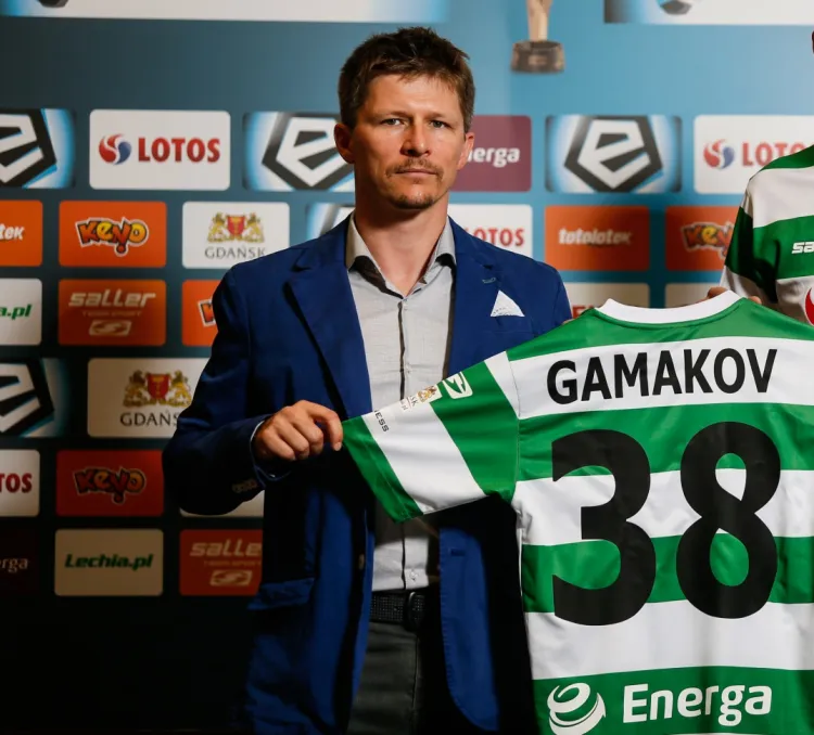 Maciej Bałaziński, dyrektor wykonawczy Lechii stwierdził, że Energa pozostanie sponsorem gdańskiego klubu, a logo firmy będzie widnieć nadal na koszulkach, choć niekoniecznie w tym samym miejscu co poprzednio. 