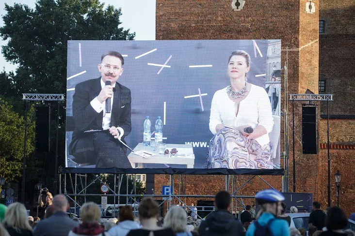 Wieczór z opera "Turandot" poprowadzili Jerzy Snakowski i Katarzyna Hołysz.