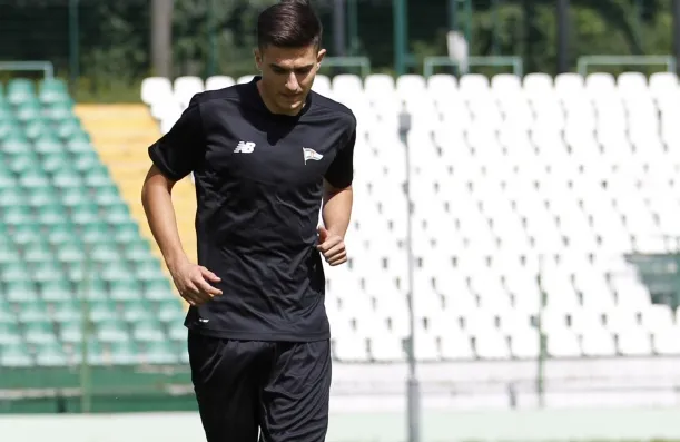 Marko Simić stara się o angaż w Lechii, choć klub ma już trzech piłkarzy spoza Unii Europejskiej.