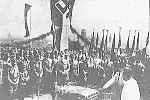 Położenie kamienia węgielnego pod budowę schroniska, przez Alberta Forstera. 26 lipca 1938 r. Ze zbiorów PAN Biblioteki Gdańskiej.