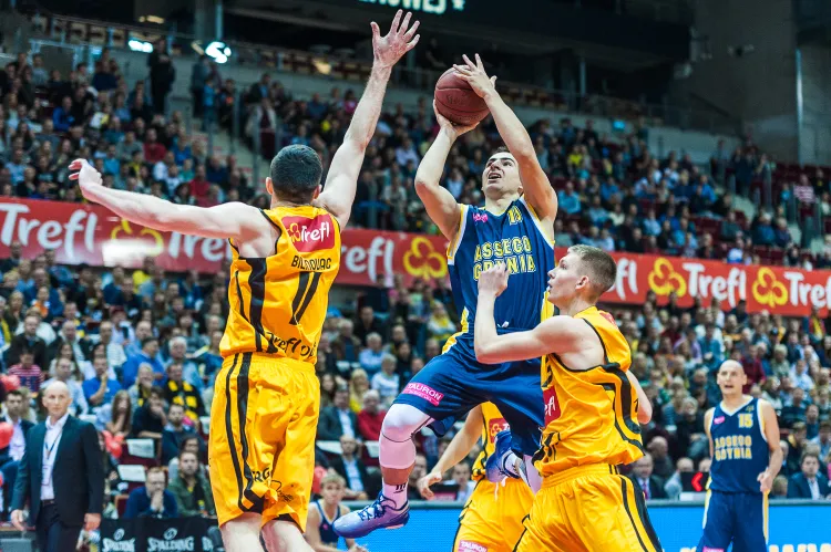 Na koszykarskie derby Trójmiasta kibicom przyjdzie poczekać aż do 13. kolejki Taruon Basket Ligi.