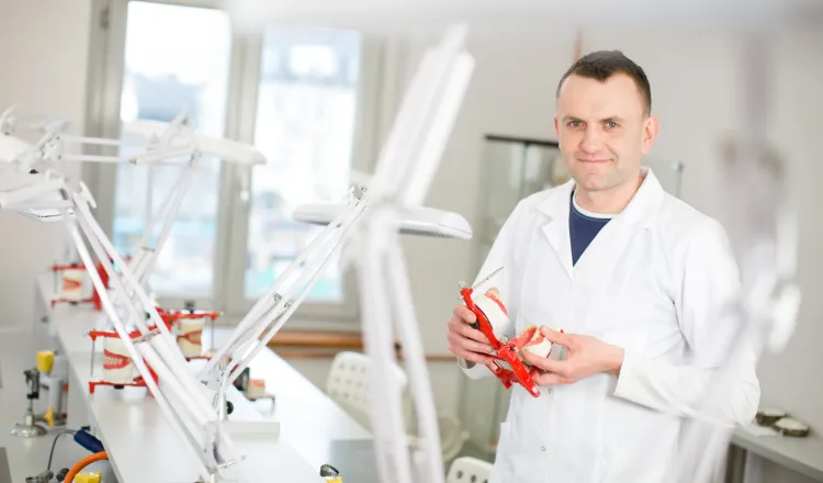 Nie tylko na trójmiejskim rynku pracy poszukiwani są fachowcy z zakresu usług medycznych.