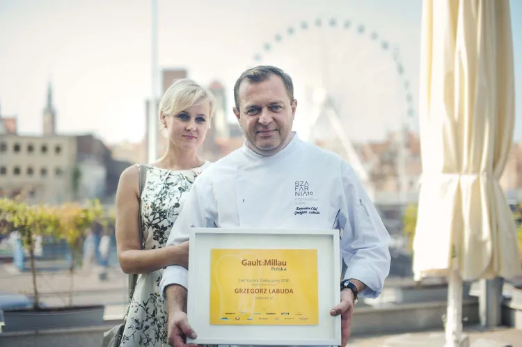 Grzegorz Labuda - szef kuchni restauracji Szafarnia 10, nagrodzony przez przewodnik kulinarny Gault&Millau w kategorii Szef Kuchni Tradycyjnej. 